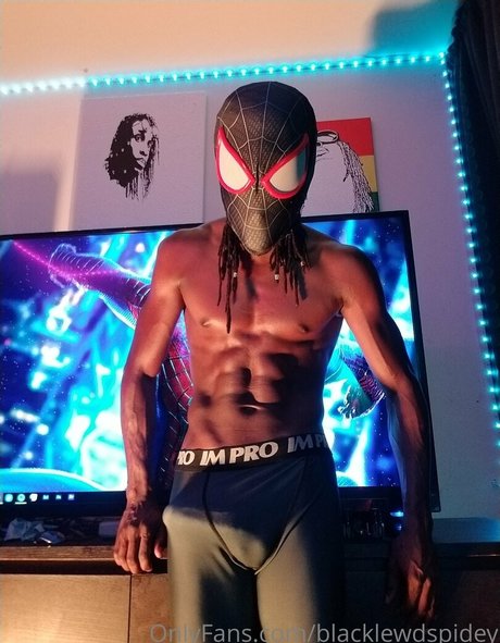 blacklewdspidey onlyfans strip