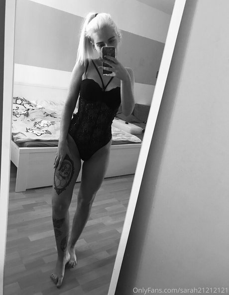 sarah21212121 onlyfans leaked pics