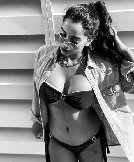 Pooja Bhalekar leak onlyfans