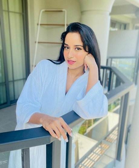 Pooja Bhalekar onlyfans nude photos