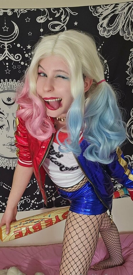 bellafangz on onlyfans