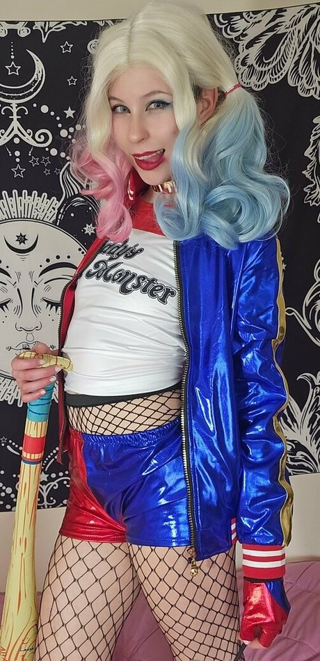 bellafangz onlyfans naked