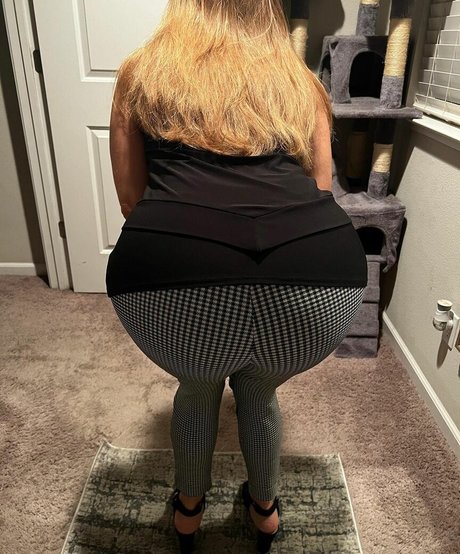 SexyShyStacyVIP onlyfans free