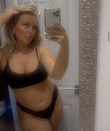 Caitlin Appleyard new onlyfans leaks