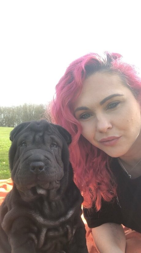 roxikeogh onlyfans pictures