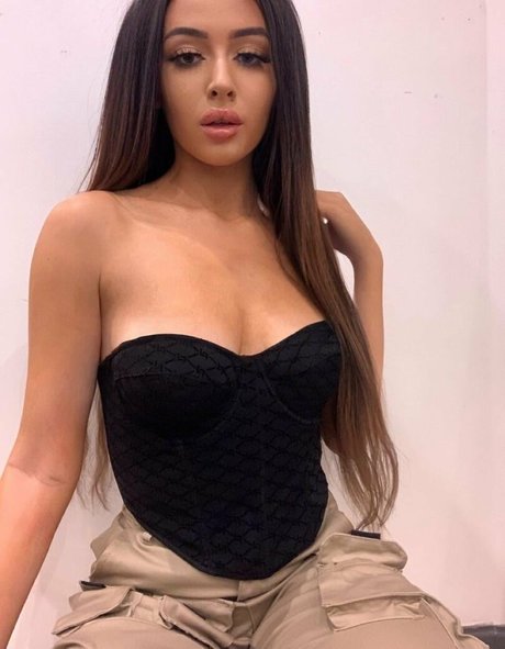 nidakhan onlyfans