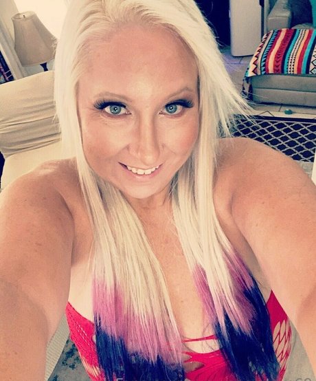 curvysecretary69 onlyfans leaked pics