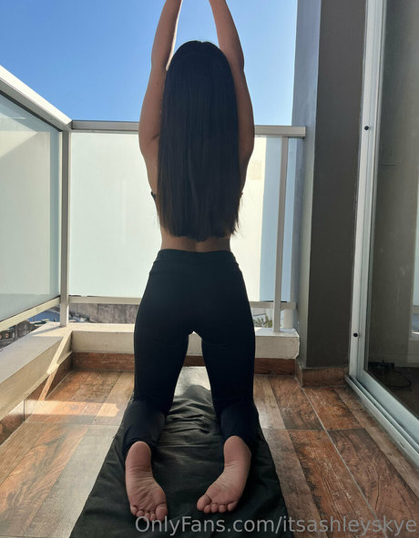 itsashleyskye leaked only fans porn