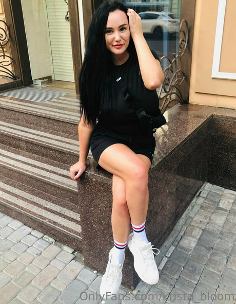 samantha heat onlyfans model