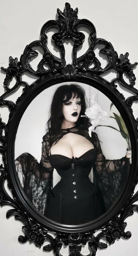 ghoulishbats naked onlyfans