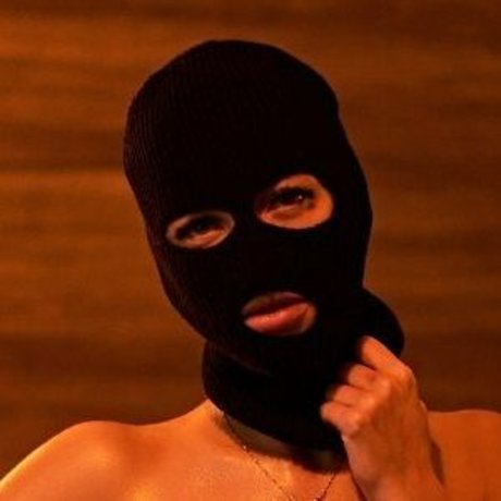 Vikos cocos desnuda onlyfans