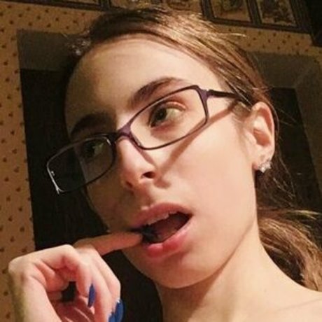 Lee Lee Fazo only fans nudes