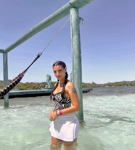 hairy latina onlyfans hot sexy candids