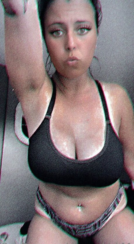 sleepychick11 onlyfans star