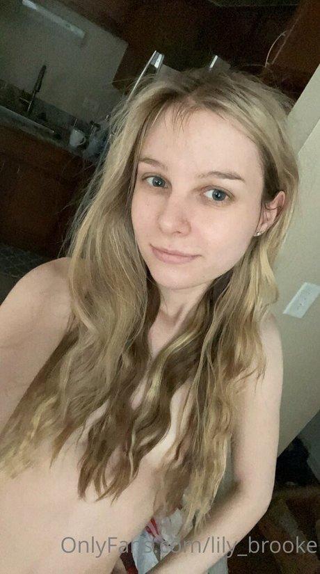 Lily Brooke onlyfans pics