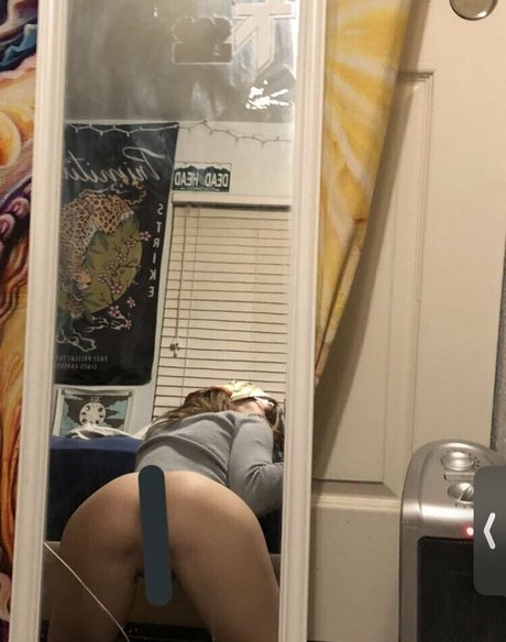 Unholynun only fans pic