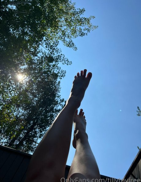 tillytoyfree onlyfans leaj