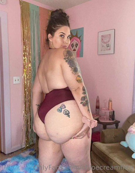 chloecreamfree onlyfans naked