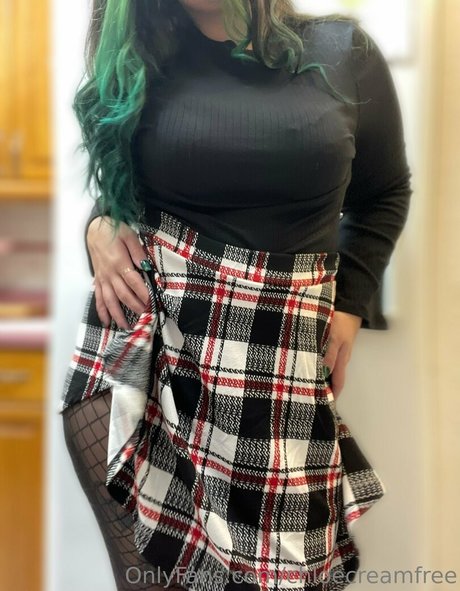 chloecreamfree onlyfans leaked