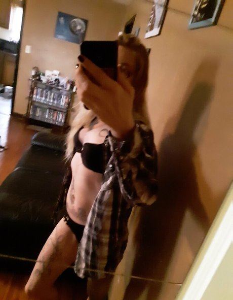 alwaysnaughty32 onlyfans leak fuck