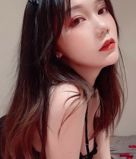 Qinqinwoya onlyfans pic