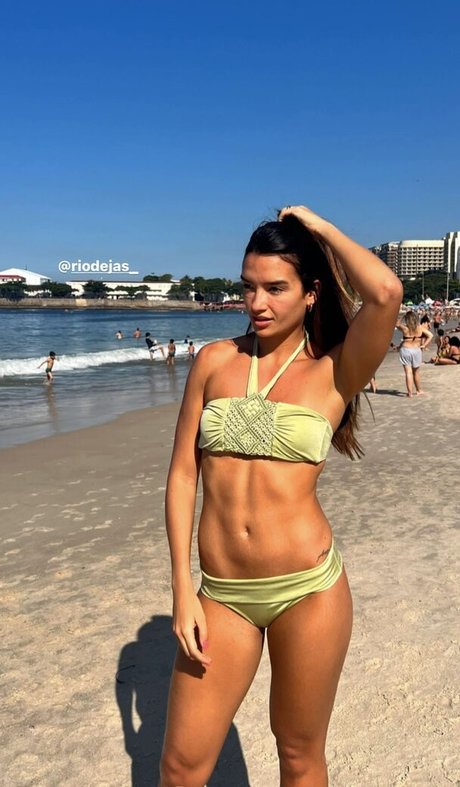 Mari Araripe onlyfans page