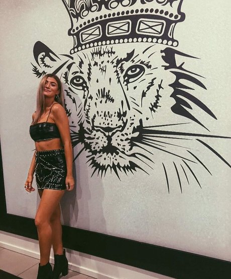 Megan Aisoff onlyfans leaks naked