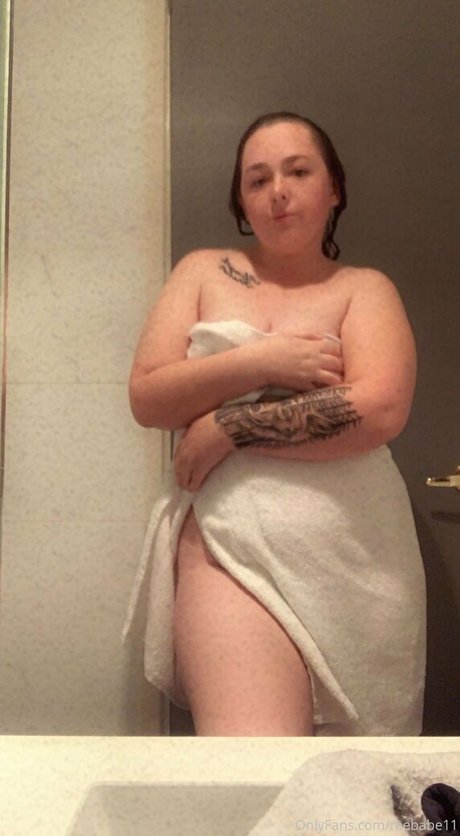 raebabe11 topless onlyfans