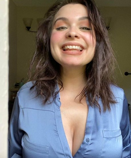 JuliaThongg naked onlyfans