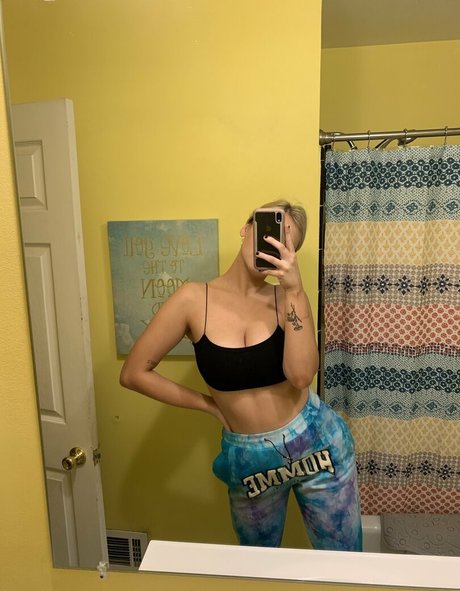 mollyomaliamollyomaliaaa only fans nude leaks