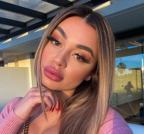 Martina Smeraldi onlyfans leaked pictures