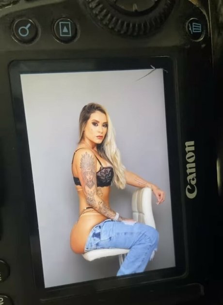 Andressa Santos naked on onlyfans