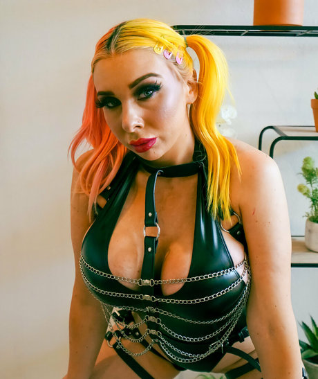 sapphiresummersofficial en onlyfans