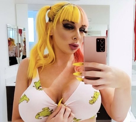 sapphiresummersofficial onlyfans strip