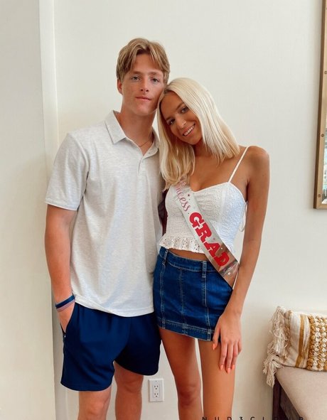 Madison Horacek nude on onlyfans