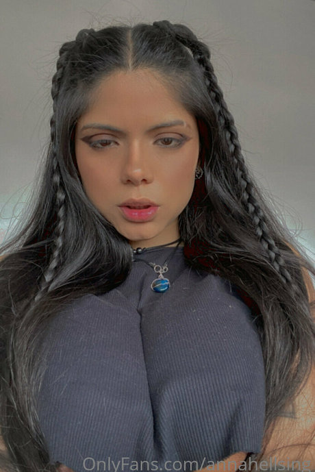 annahellsing naked leaked onlyfans