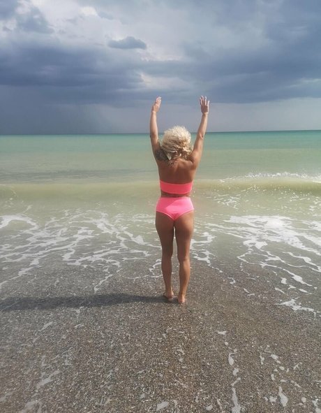 emmie six onlyfans fotos