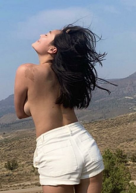 Issa Okamoto nude onlyfans leaks