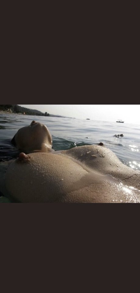 Euroslut naked on onlyfans