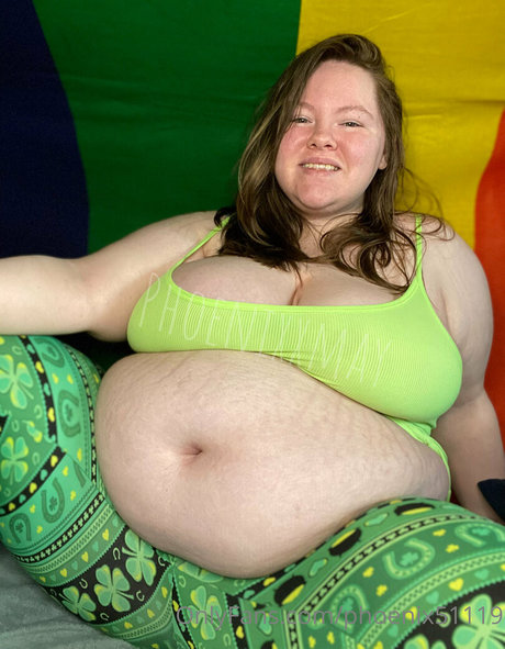 phoenix51119 onlyfans topless