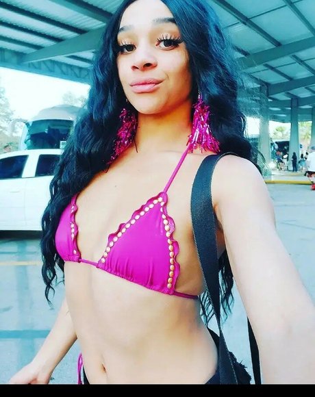 Lua Sophia ass onlyfans