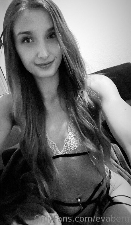 annybelleof onlyfans model images