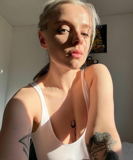 Asya Say onlyfans strip