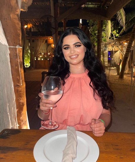 goth kitty onlyfans hd selfie