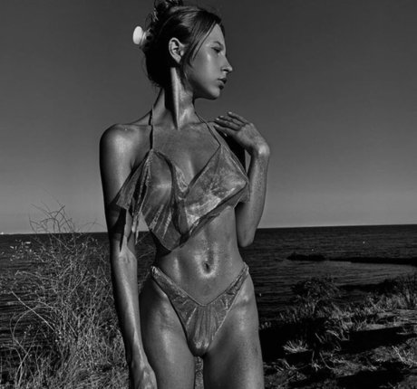 irina moore_ sexy onlyfans