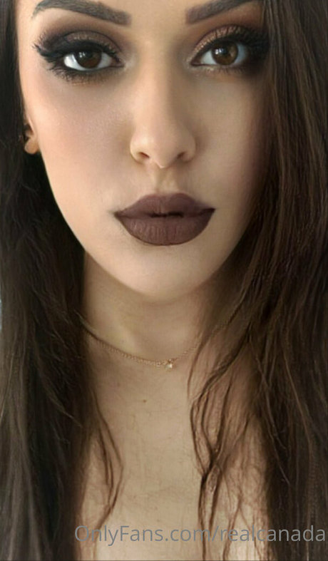 realcanadaali pics onlyfans