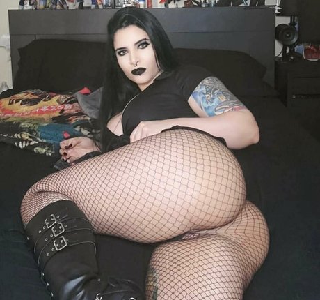 cleopatrabloodqueen on onlyfans