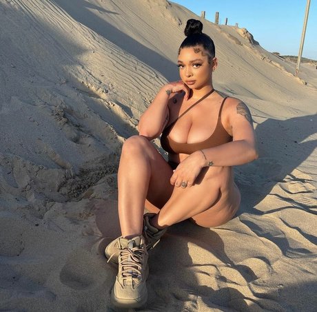 baddie bran onlyfans model