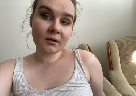 chubbynixiesin onlyfans content type