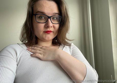 chubbynixiesin onlyfans photos